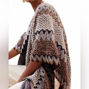 SAACHI Poncho shawl Sweater gray ruana fringe off shoulder lightweight knit boho